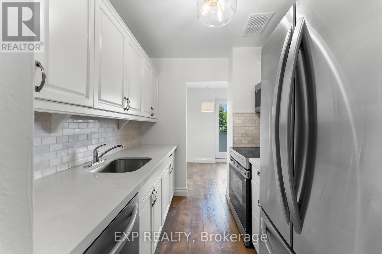 403 - 2485 Woking Crescent, Mississauga, Ontario  L5K 1Z6 - Photo 10 - W13570162