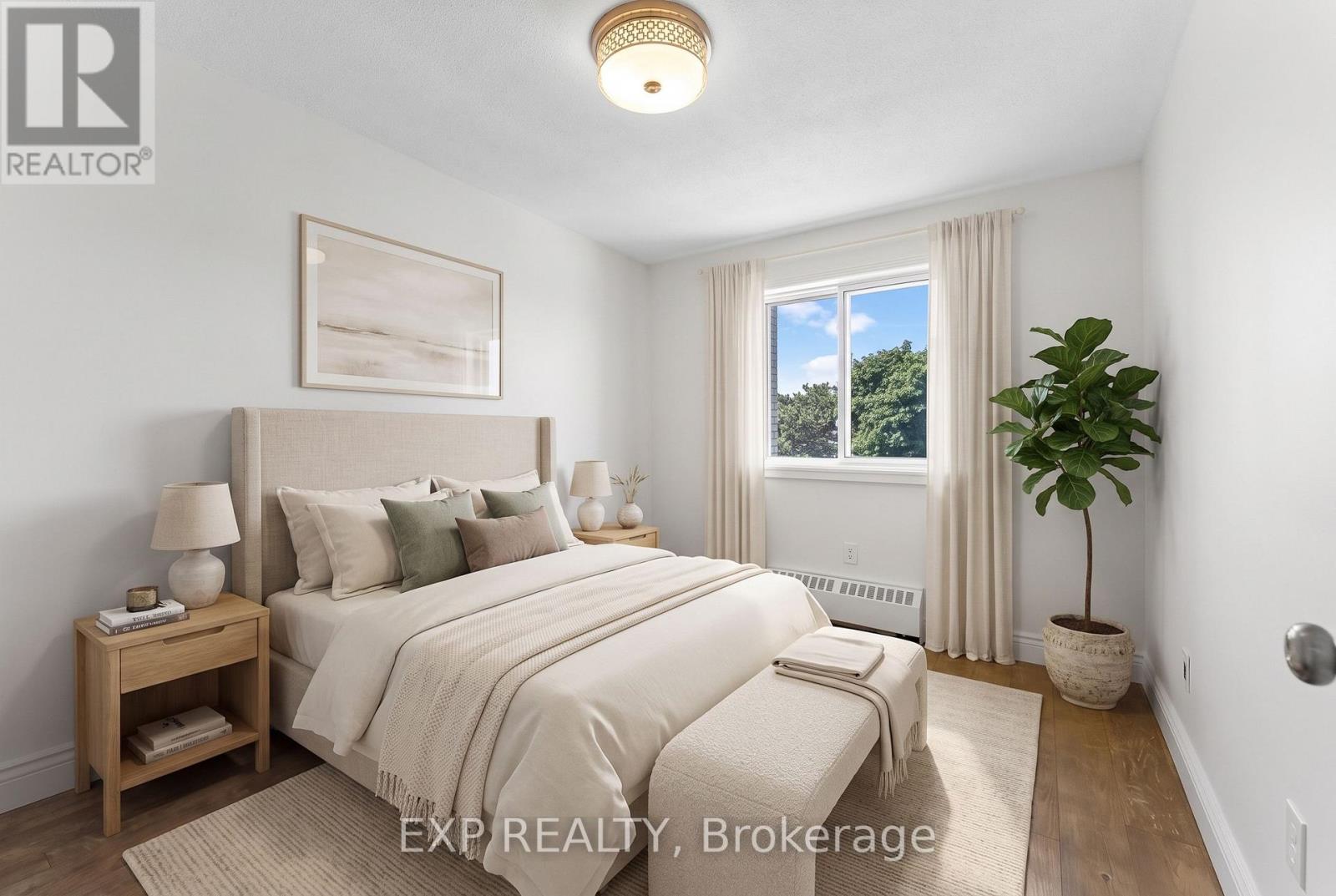 403 - 2485 Woking Crescent, Mississauga, Ontario  L5K 1Z6 - Photo 5 - W13570162