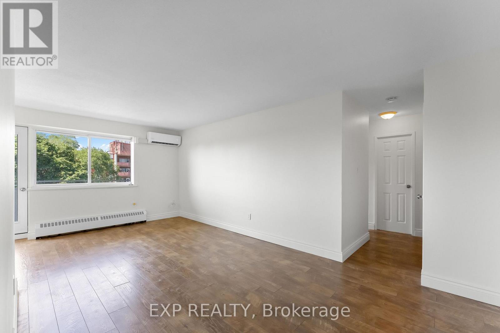 403 - 2485 Woking Crescent, Mississauga, Ontario  L5K 1Z6 - Photo 8 - W13570162