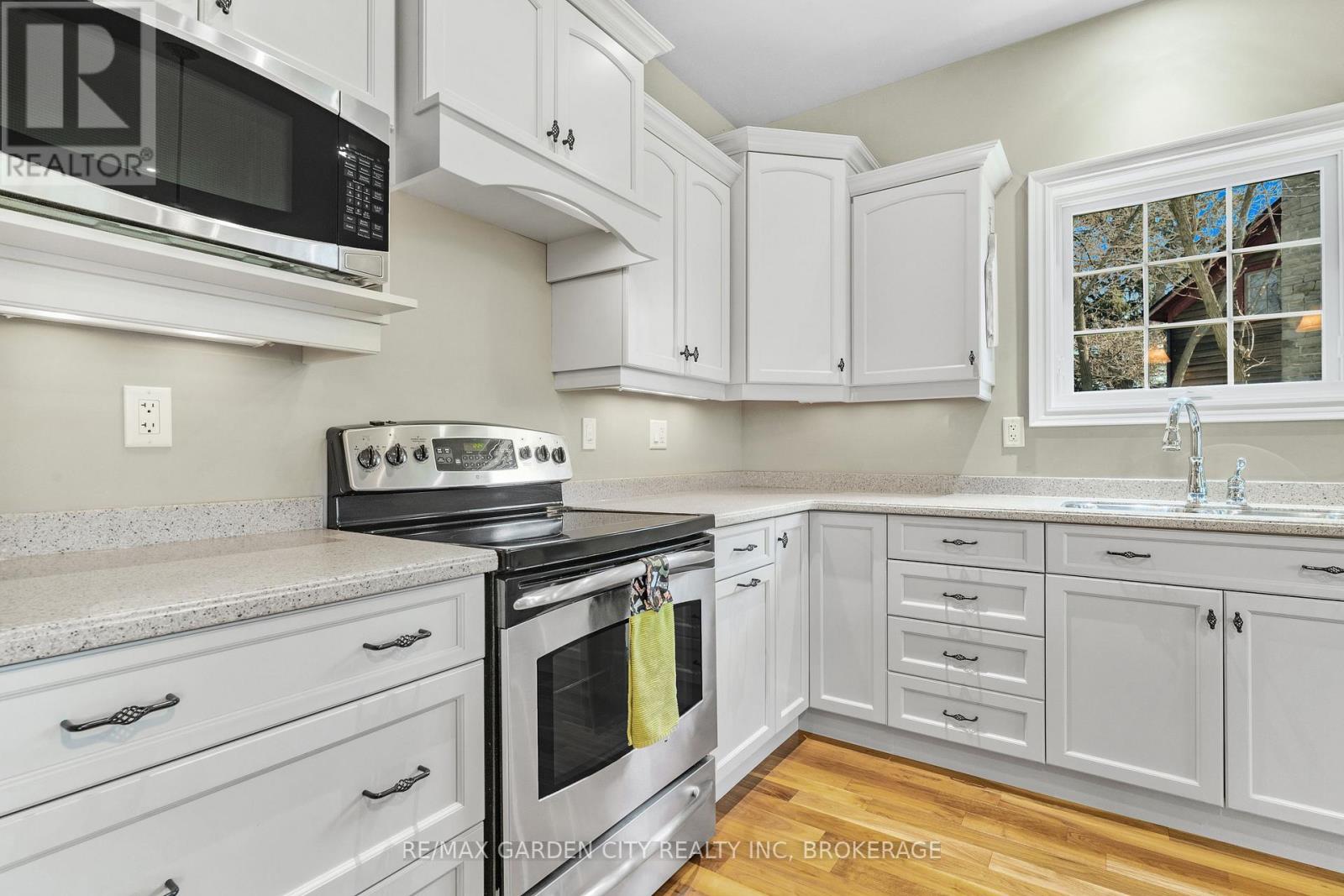 3089 Niagara River Parkway, Fort Erie, Ontario  L0S 1S0 - Photo 17 - X13570354