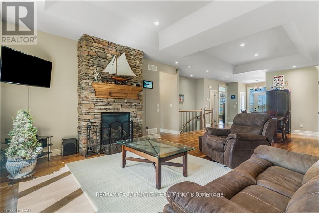 3089 Niagara River Parkway, Fort Erie, Ontario  L0S 1S0 - Photo 6 - X13570354