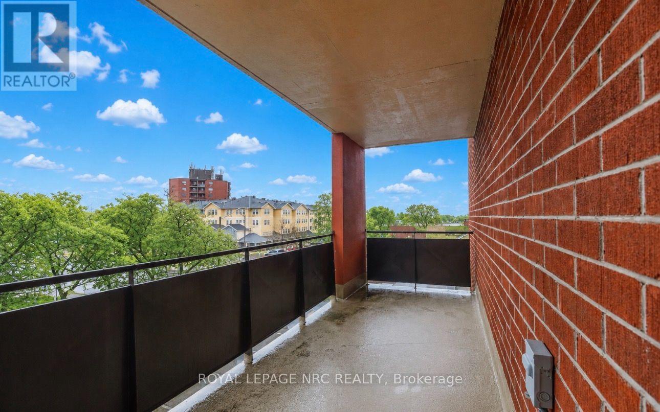 308 - 3955 Portage Road, Niagara Falls, Ontario  L2J 3W2 - Photo 3 - X13570370
