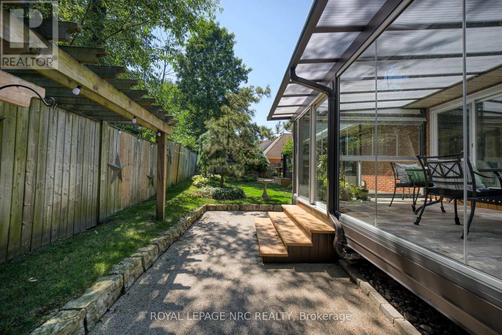 15 Petronella Parkway, Pelham, Ontario  L0S 1E0 - Photo 13 - X13570846