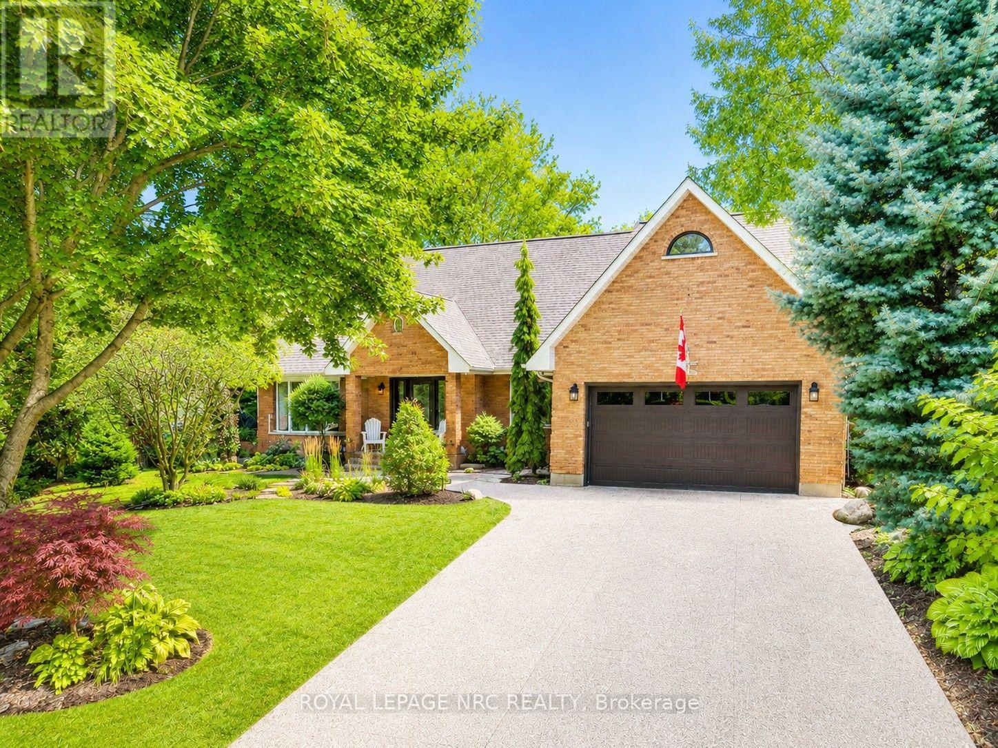 15 Petronella Parkway, Pelham, Ontario  L0S 1E0 - Photo 2 - X13570846