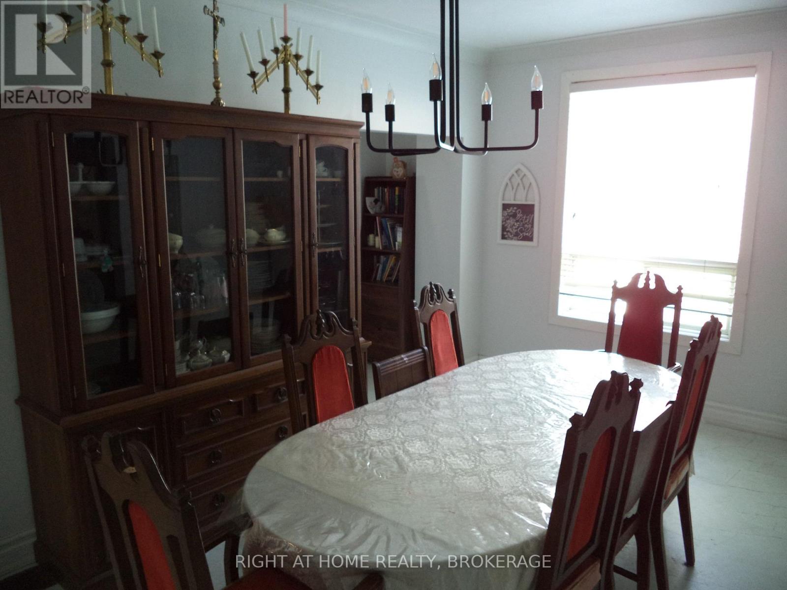 18 Almond Street, St. Catharines, Ontario  L2T 1E9 - Photo 17 - X13570866