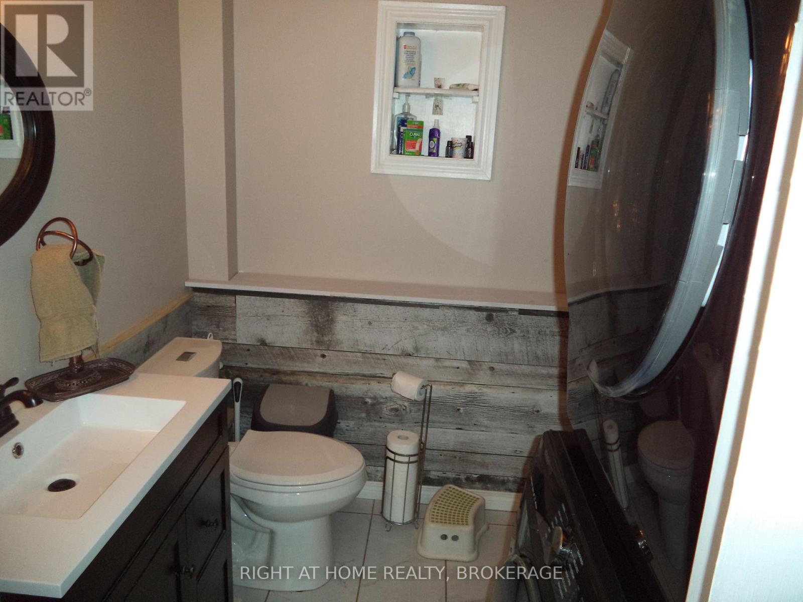 18 Almond Street, St. Catharines, Ontario  L2T 1E9 - Photo 21 - X13570866