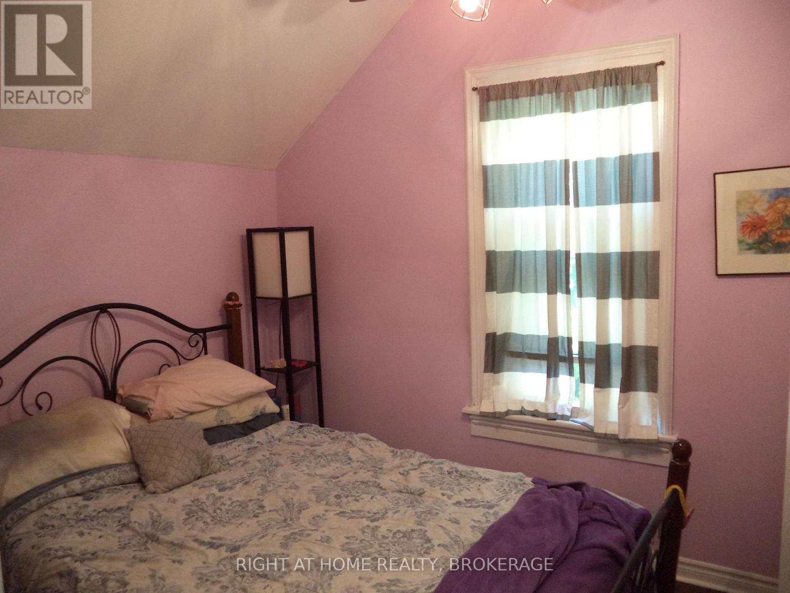 18 Almond Street, St. Catharines, Ontario  L2T 1E9 - Photo 28 - X13570866