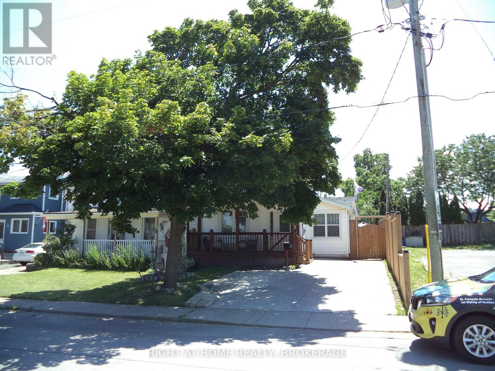 18 Almond Street, St. Catharines, Ontario  L2T 1E9 - Photo 4 - X13570866