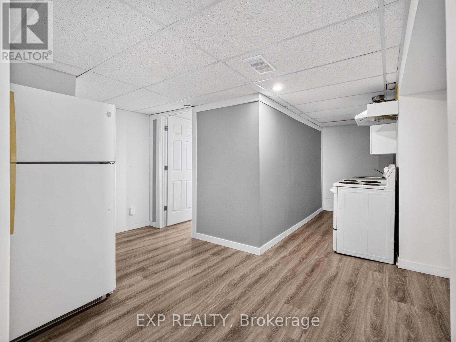 151 Wellington Street, Welland, Ontario  L3B 1B4 - Photo 15 - X13570986