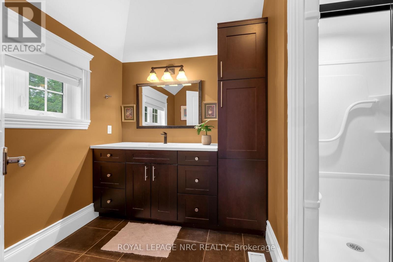 1323 Effingham Street, Pelham, Ontario  L0S 1M0 - Photo 47 - X13571402
