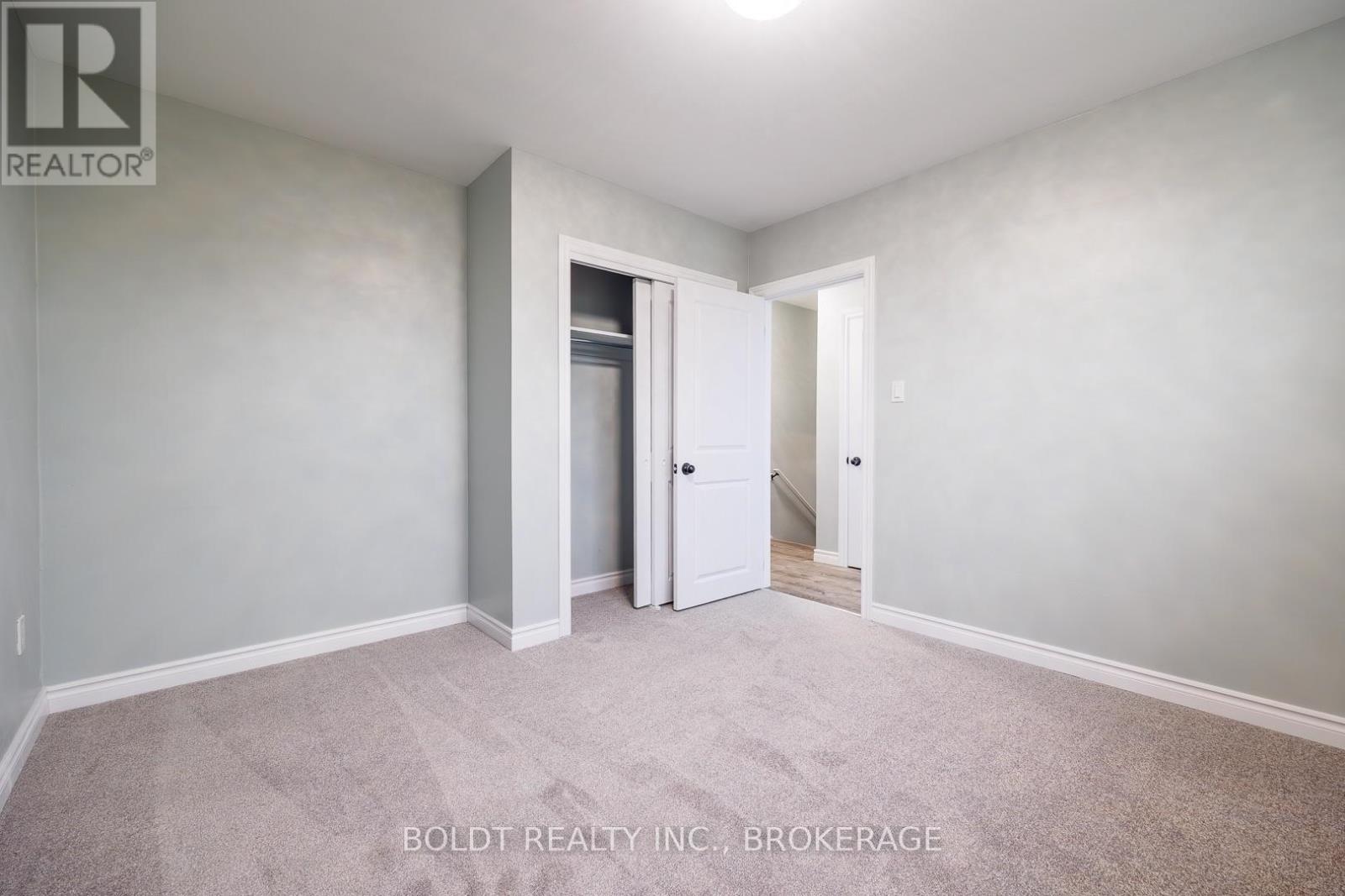8 Pamela Drive, Thorold, Ontario  L2V 2X8 - Photo 17 - X13571730