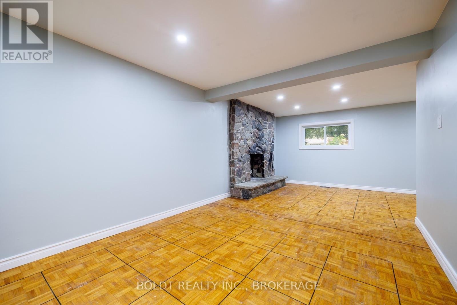 8 Pamela Drive, Thorold, Ontario  L2V 2X8 - Photo 20 - X13571730