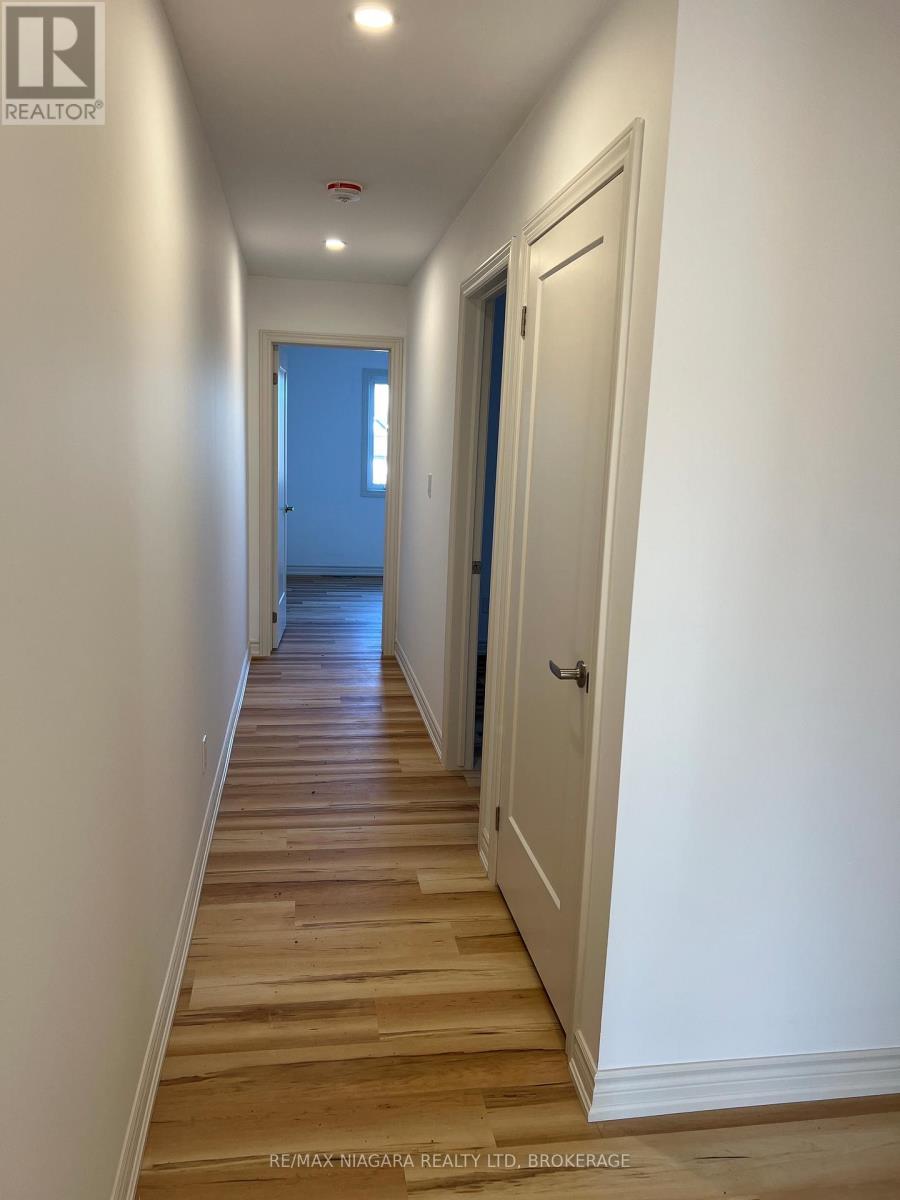 641 Clare Avenue, Welland, Ontario  L3C 3B9 - Photo 6 - X13571932