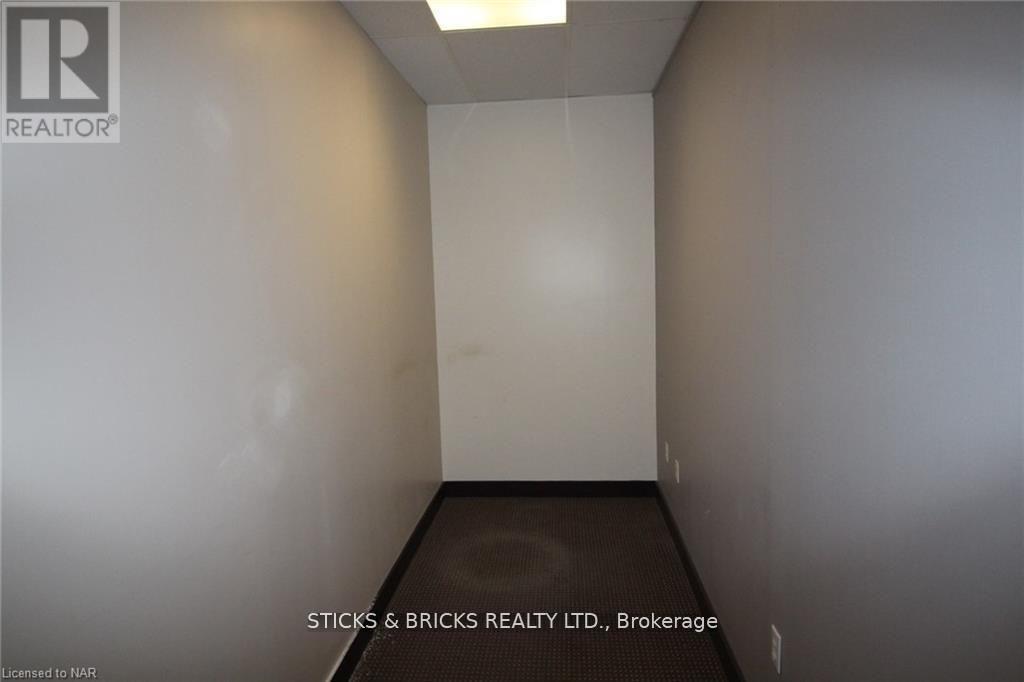 201 - 4673 Ontario Avenue, Niagara Falls, Ontario  L2E 3R1 - Photo 7 - X13572170