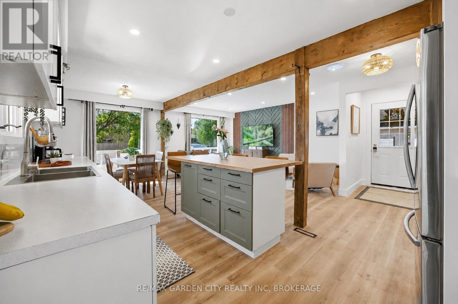 424 Vine Street, St. Catharines, Ontario  L2M 3S7 - Photo 4 - X13572276