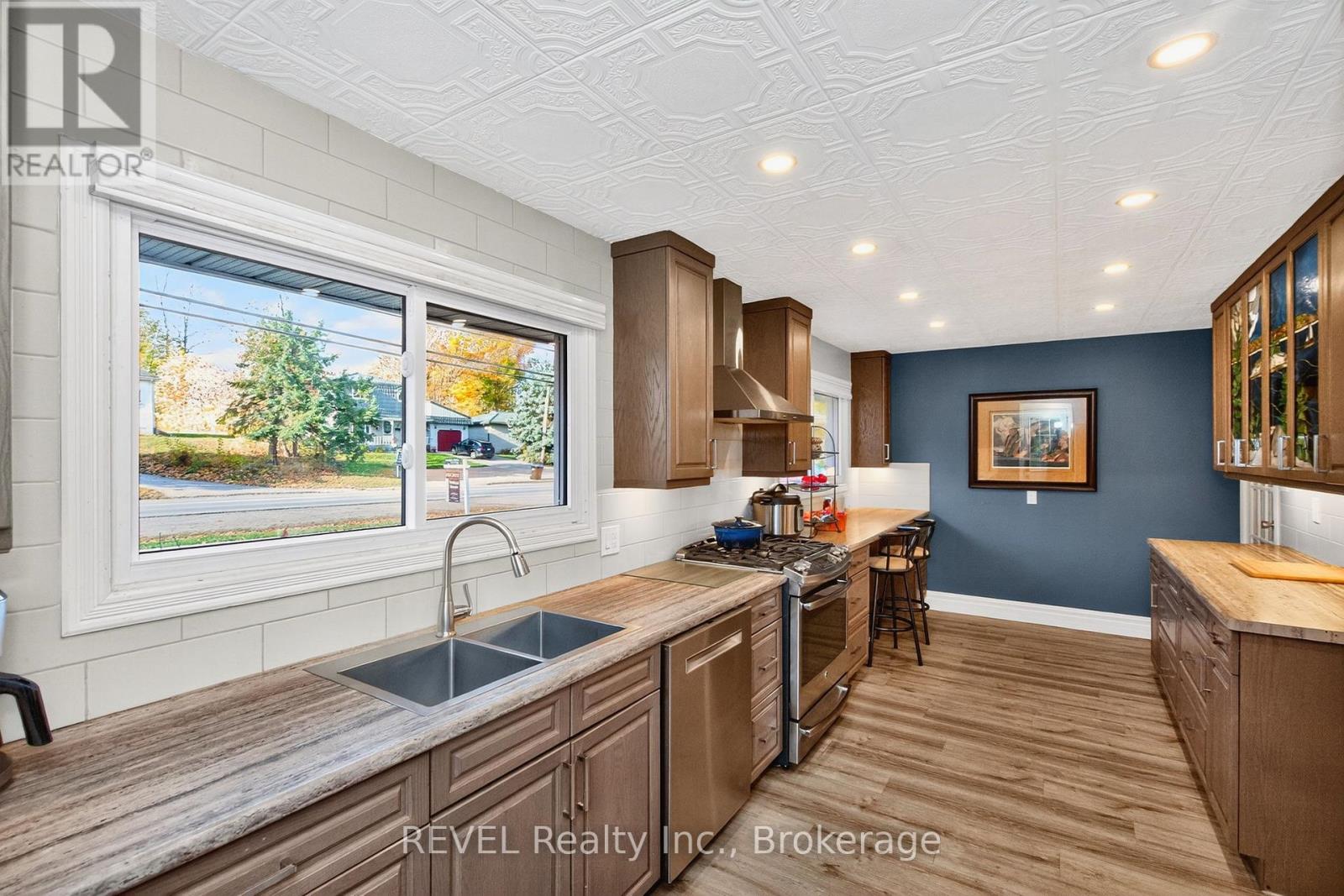 635 William Street, Midland, Ontario  L4R 2S7 - Photo 9 - S13572574