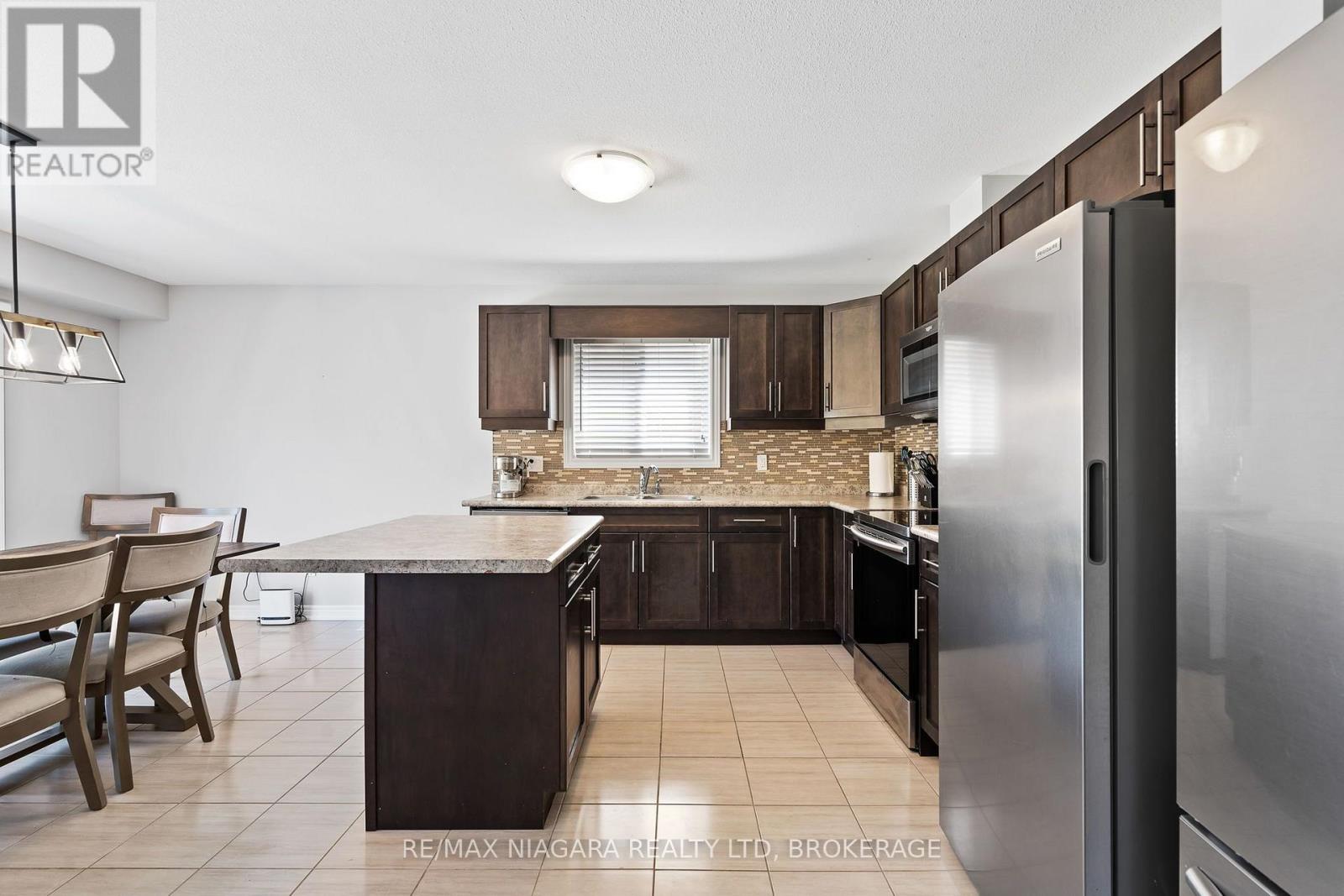 7 Riley Avenue, Pelham, Ontario  L0S 1E6 - Photo 10 - X13573074