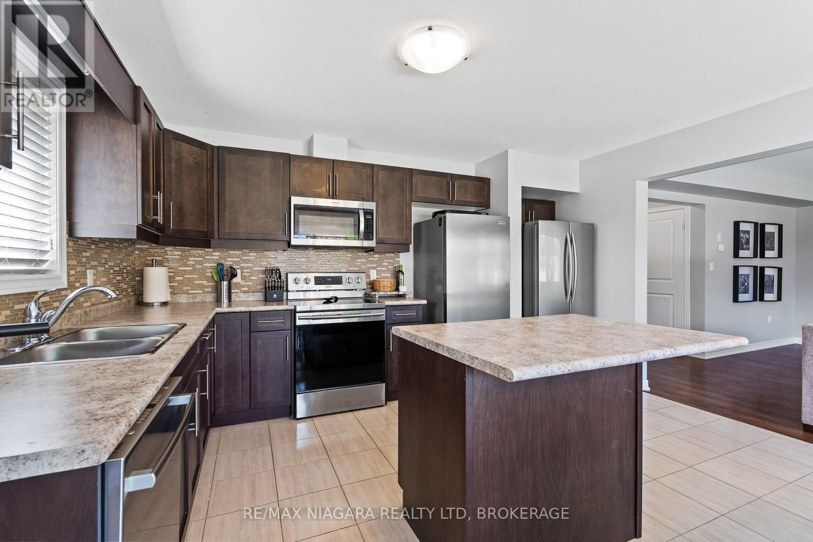 7 Riley Avenue, Pelham, Ontario  L0S 1E6 - Photo 11 - X13573074