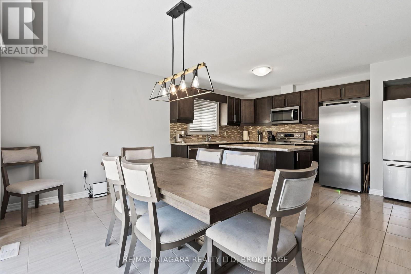7 Riley Avenue, Pelham, Ontario  L0S 1E6 - Photo 12 - X13573074