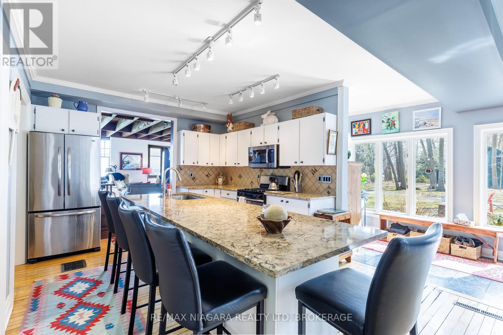 725 Point Abino Road S, Fort Erie, Ontario  L0S 1N0 - Photo 15 - X13573662