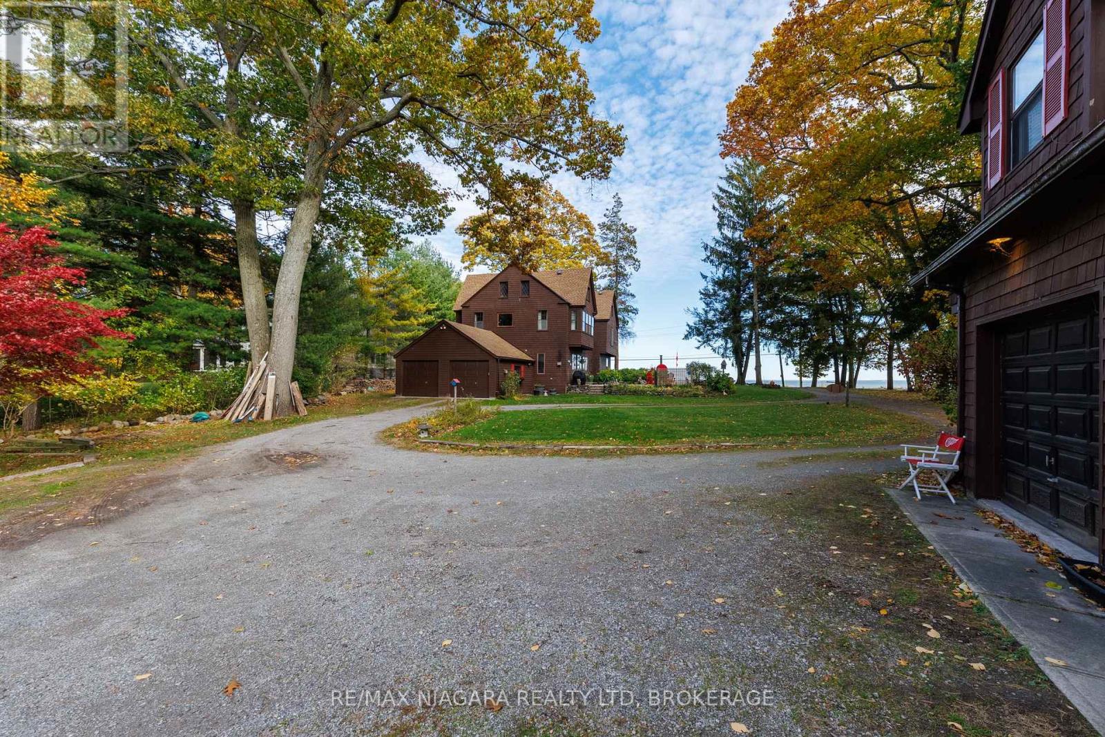 725 Point Abino Road S, Fort Erie, Ontario  L0S 1N0 - Photo 5 - X13573662
