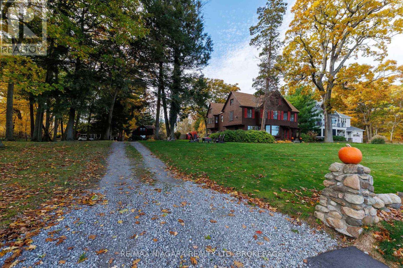 725 Point Abino Road S, Fort Erie, Ontario  L0S 1N0 - Photo 6 - X13573662