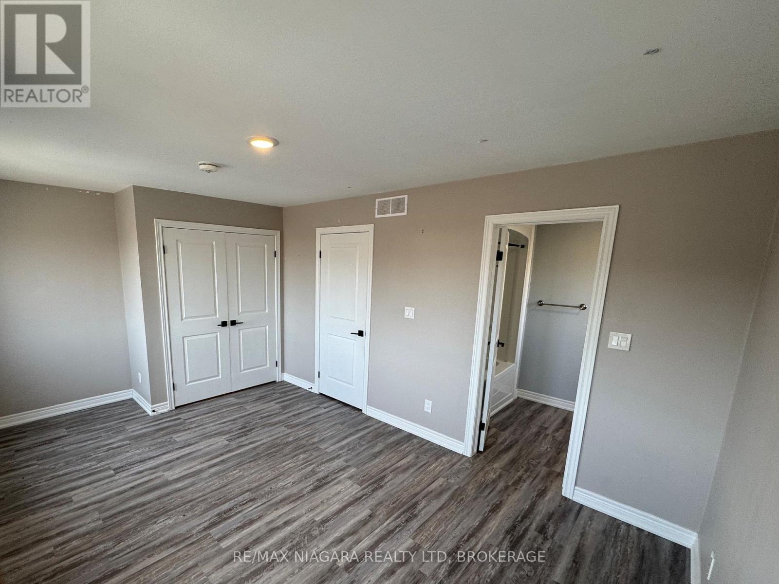 1 Upper - 8196 Mcleod Road, Niagara Falls, Ontario  L2H 3T6 - Photo 14 - X13573718