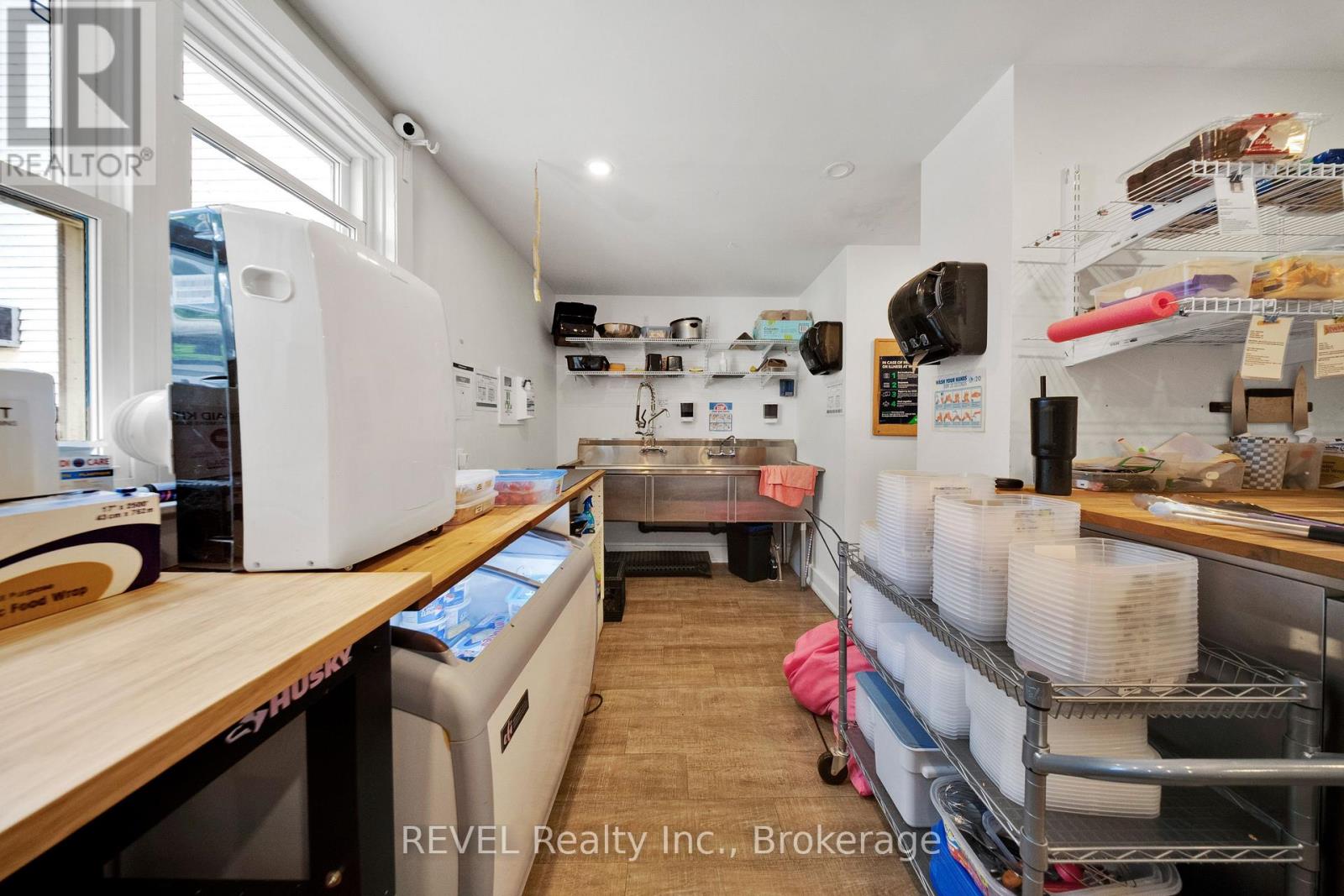 15 Queen Street, Niagara-On-The-Lake, Ontario  L0S 1J0 - Photo 10 - X13574078