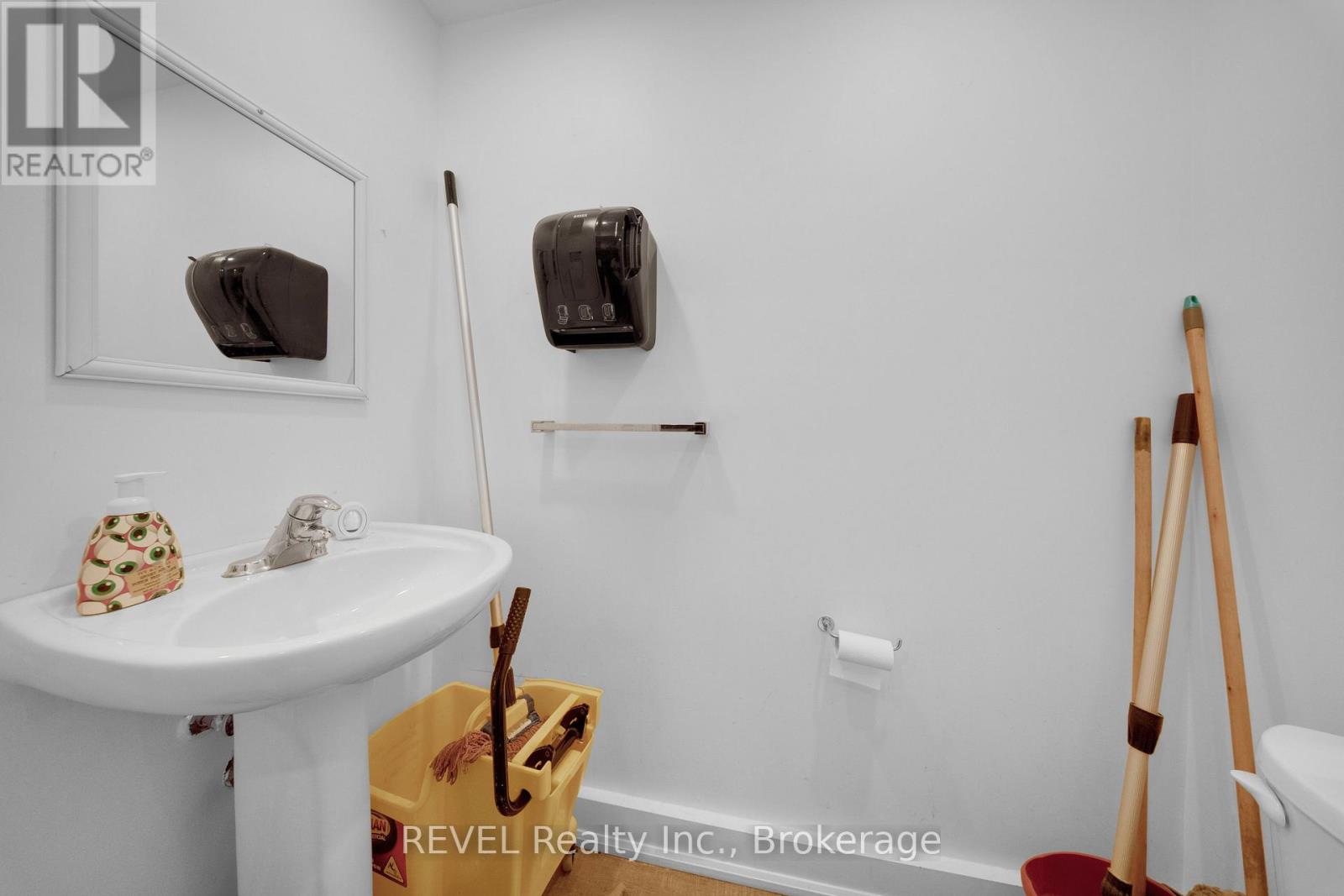 15 Queen Street, Niagara-On-The-Lake, Ontario  L0S 1J0 - Photo 14 - X13574078