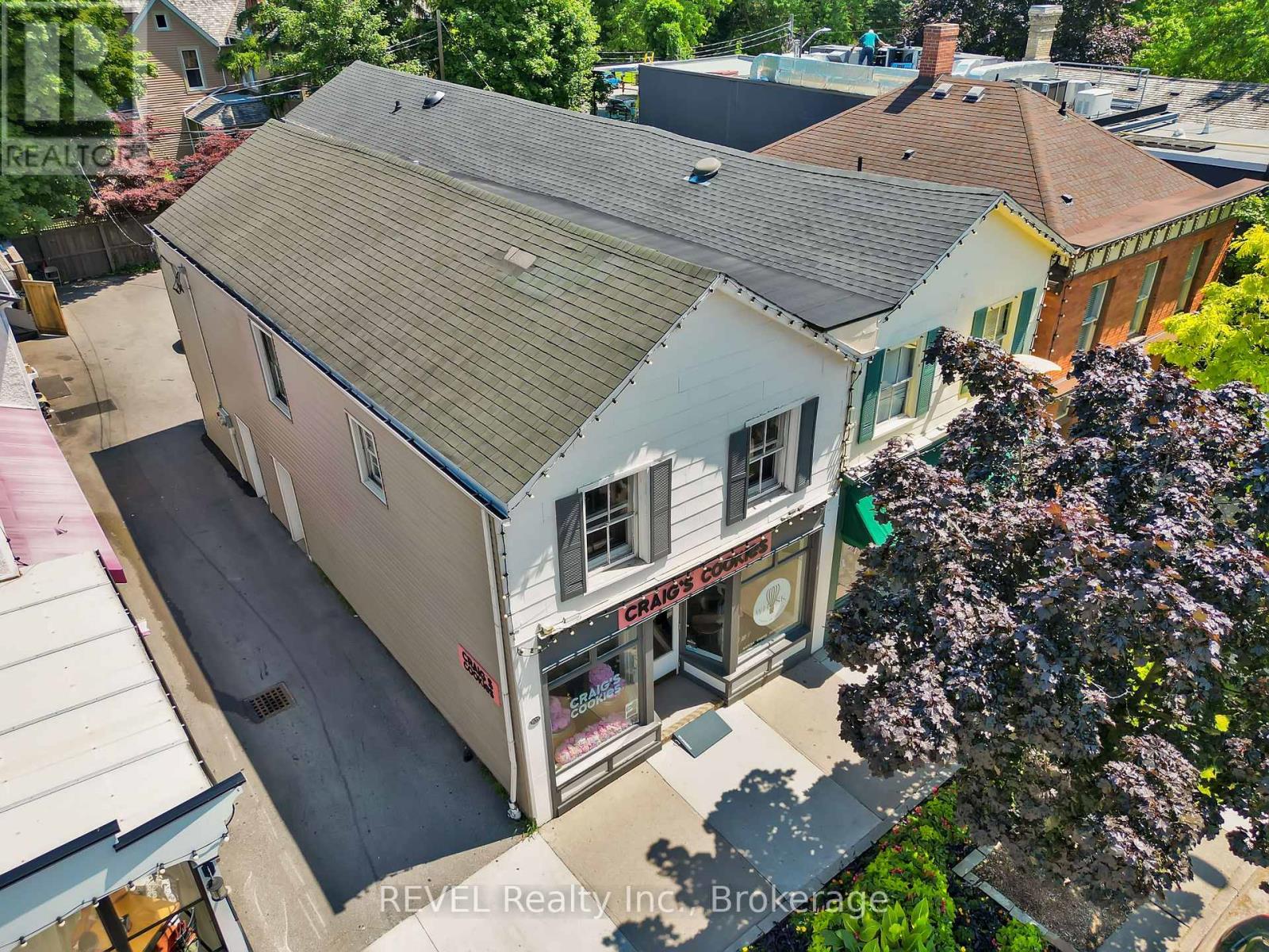 15 Queen Street, Niagara-On-The-Lake, Ontario  L0S 1J0 - Photo 2 - X13574078