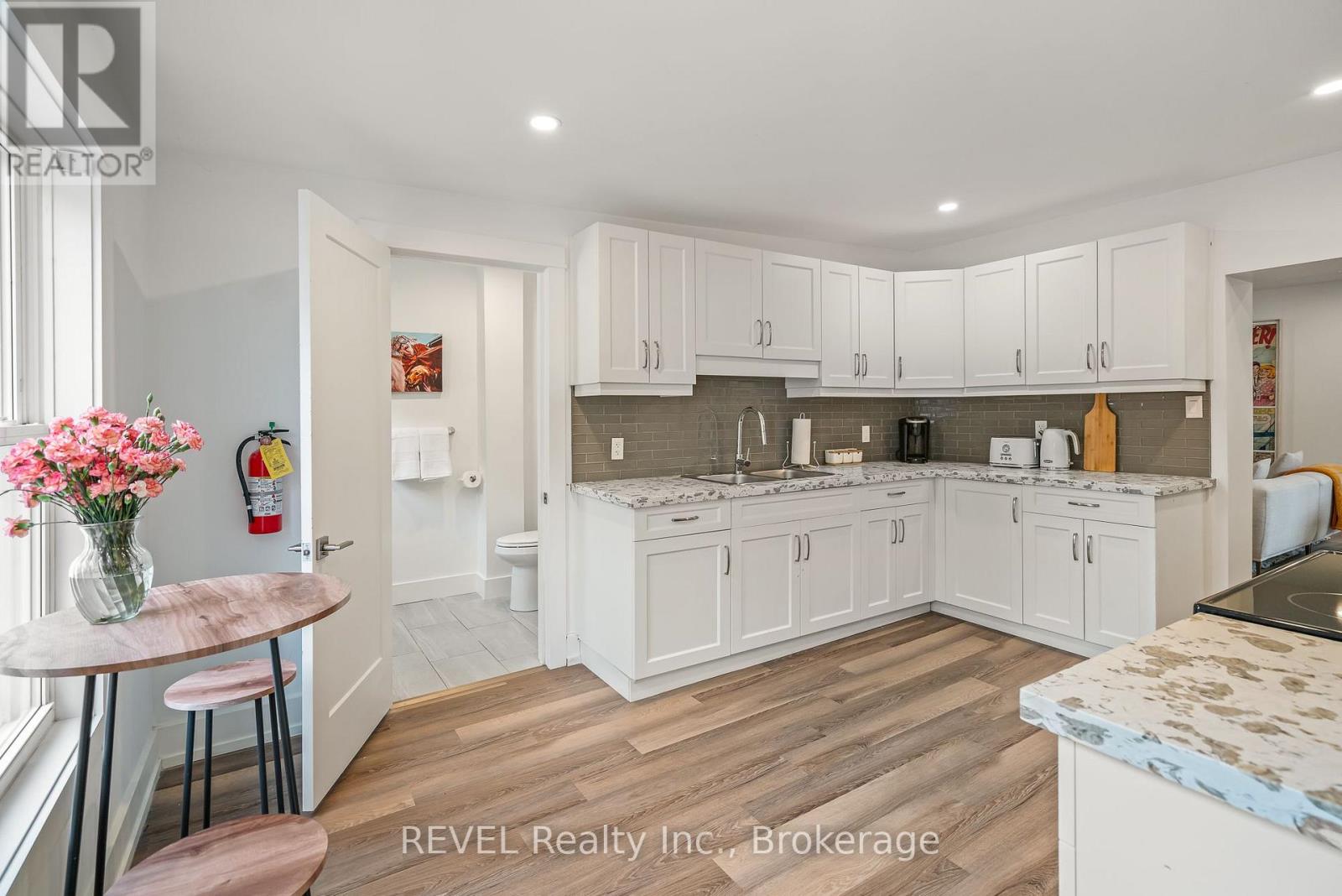 15 Queen Street, Niagara-On-The-Lake, Ontario  L0S 1J0 - Photo 36 - X13574078