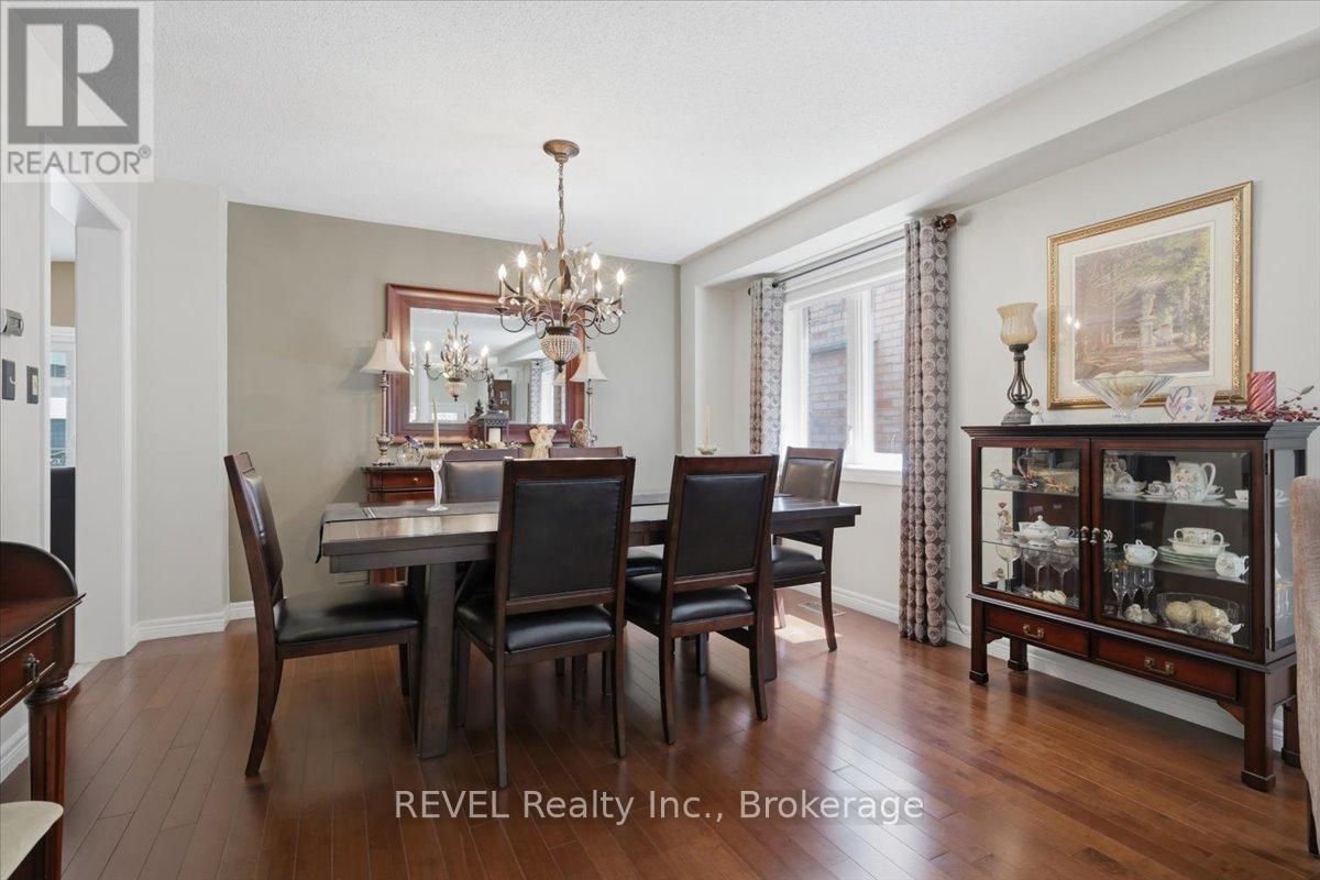 4819 Bloomburg Drive, Mississauga, Ontario  L5M 7K4 - Photo 11 - W13574378