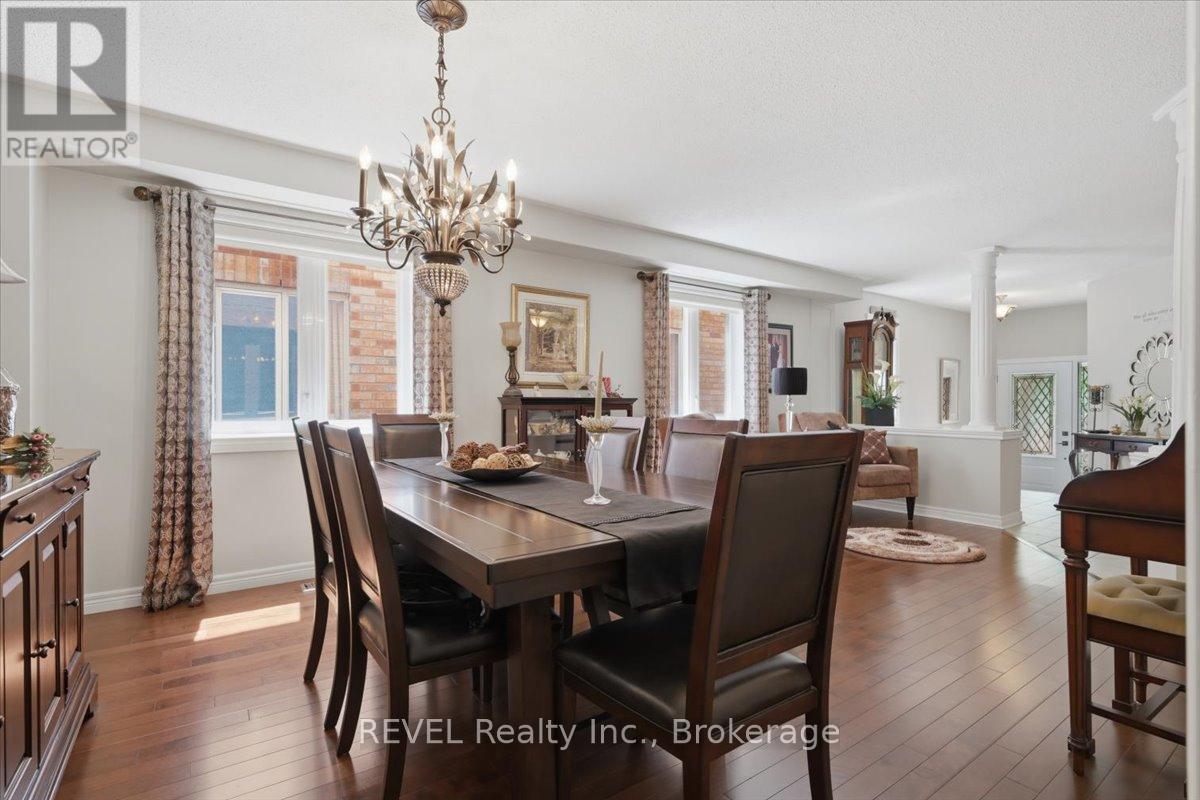4819 Bloomburg Drive, Mississauga, Ontario  L5M 7K4 - Photo 12 - W13574378