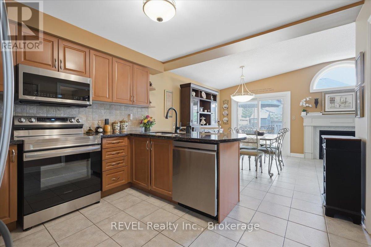 4819 Bloomburg Drive, Mississauga, Ontario  L5M 7K4 - Photo 13 - W13574378