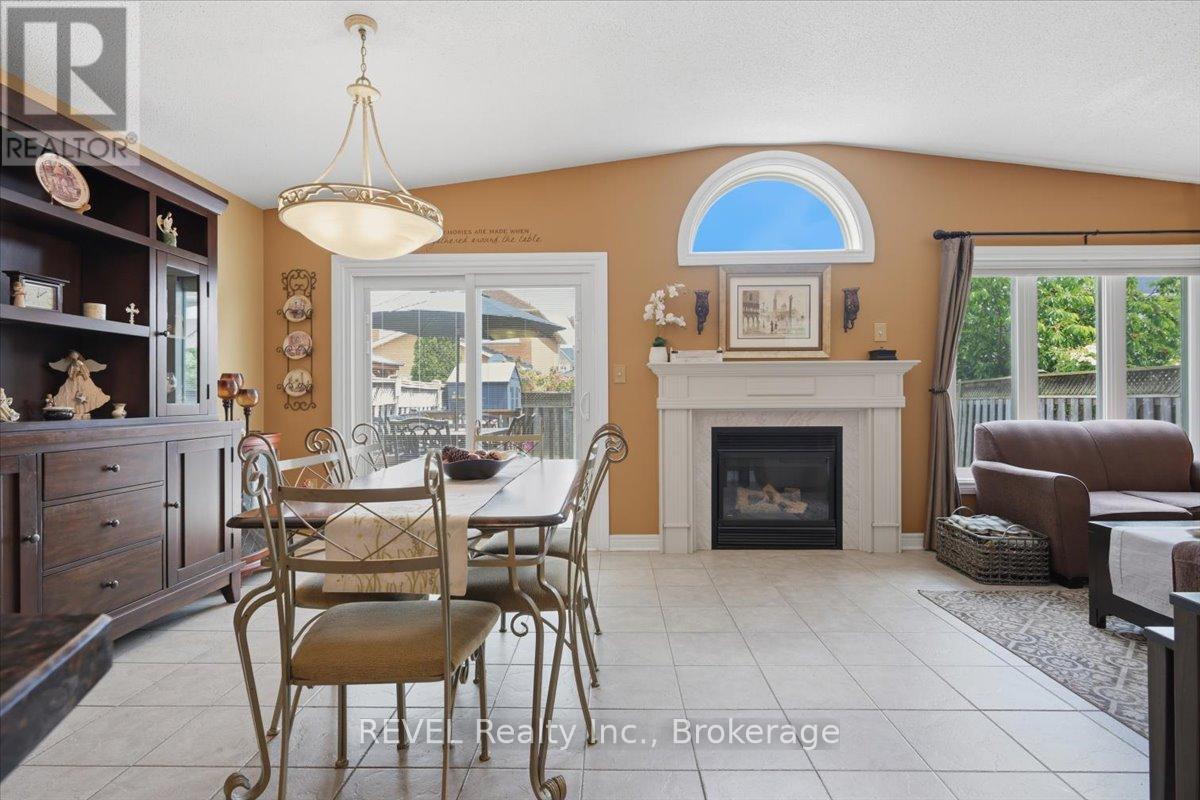 4819 Bloomburg Drive, Mississauga, Ontario  L5M 7K4 - Photo 17 - W13574378