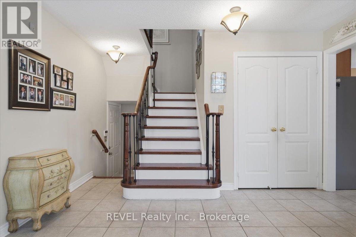 4819 Bloomburg Drive, Mississauga, Ontario  L5M 7K4 - Photo 21 - W13574378