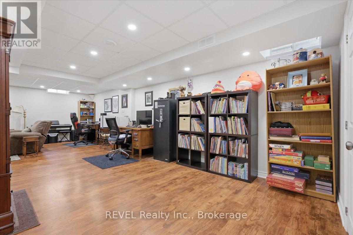 4819 Bloomburg Drive, Mississauga, Ontario  L5M 7K4 - Photo 31 - W13574378