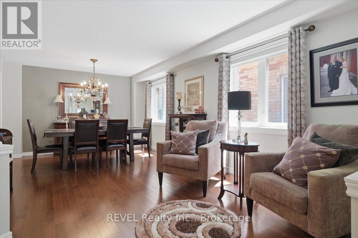4819 Bloomburg Drive, Mississauga, Ontario  L5M 7K4 - Photo 9 - W13574378