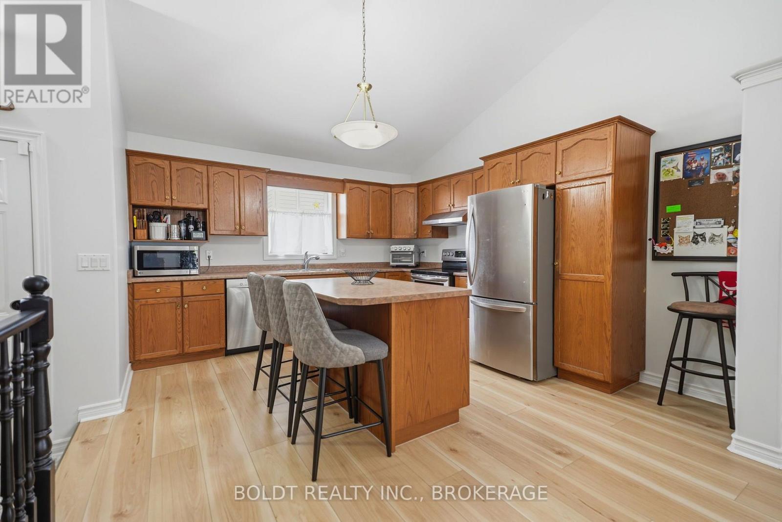 22 Graves Crescent, St. Catharines, Ontario  L2S 3Z6 - Photo 13 - X13574508