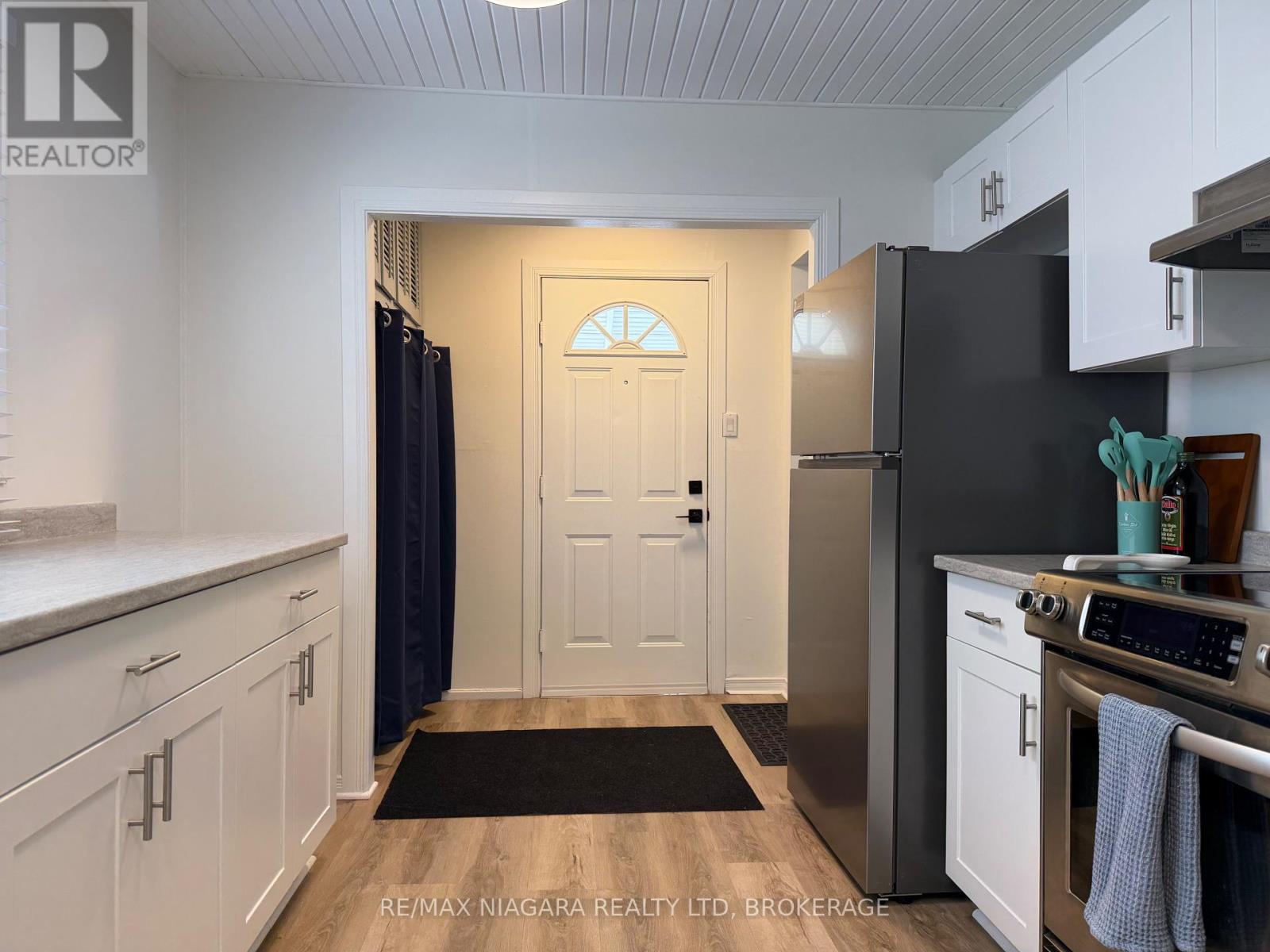 4354 Fifth Avenue, Niagara Falls, Ontario  L2E 4R2 - Photo 4 - X13574568
