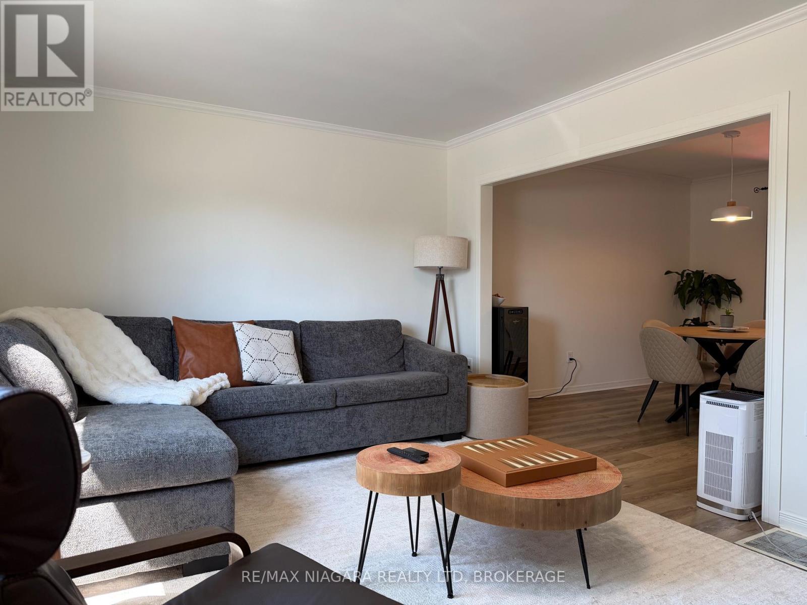 4354 Fifth Avenue, Niagara Falls, Ontario  L2E 4R2 - Photo 6 - X13574568