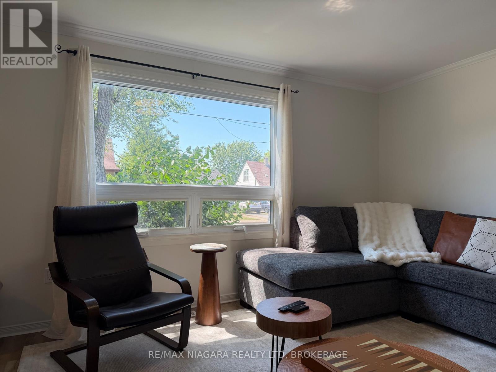 4354 Fifth Avenue, Niagara Falls, Ontario  L2E 4R2 - Photo 7 - X13574568