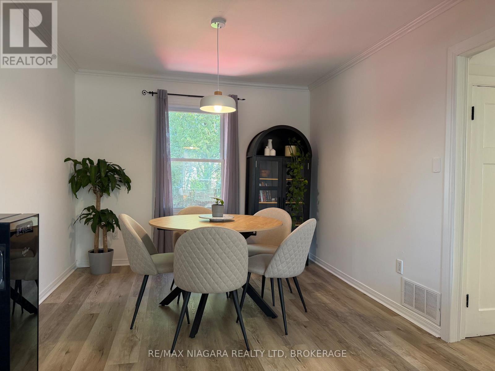 4354 Fifth Avenue, Niagara Falls, Ontario  L2E 4R2 - Photo 8 - X13574568