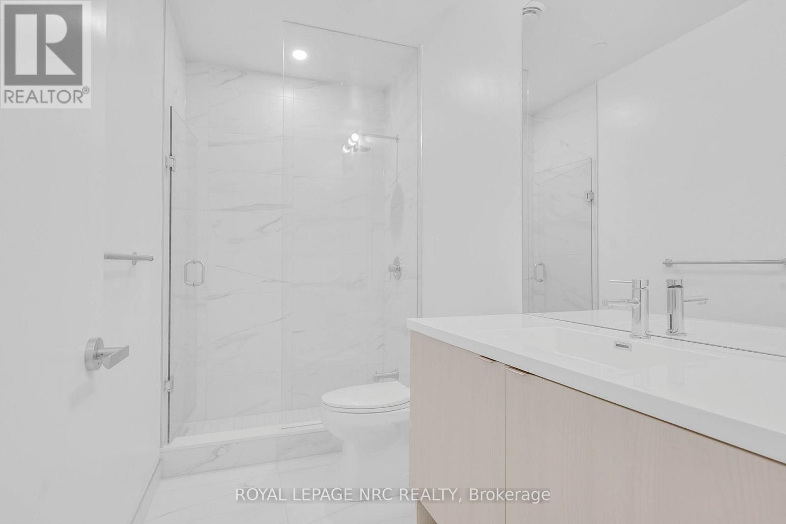 6908 - 138 Downes Street, Toronto, Ontario  M5E 0E4 - Photo 29 - C13574944