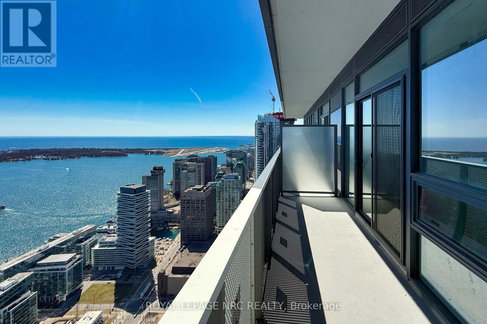 6908 - 138 Downes Street, Toronto, Ontario  M5E 0E4 - Photo 34 - C13574944