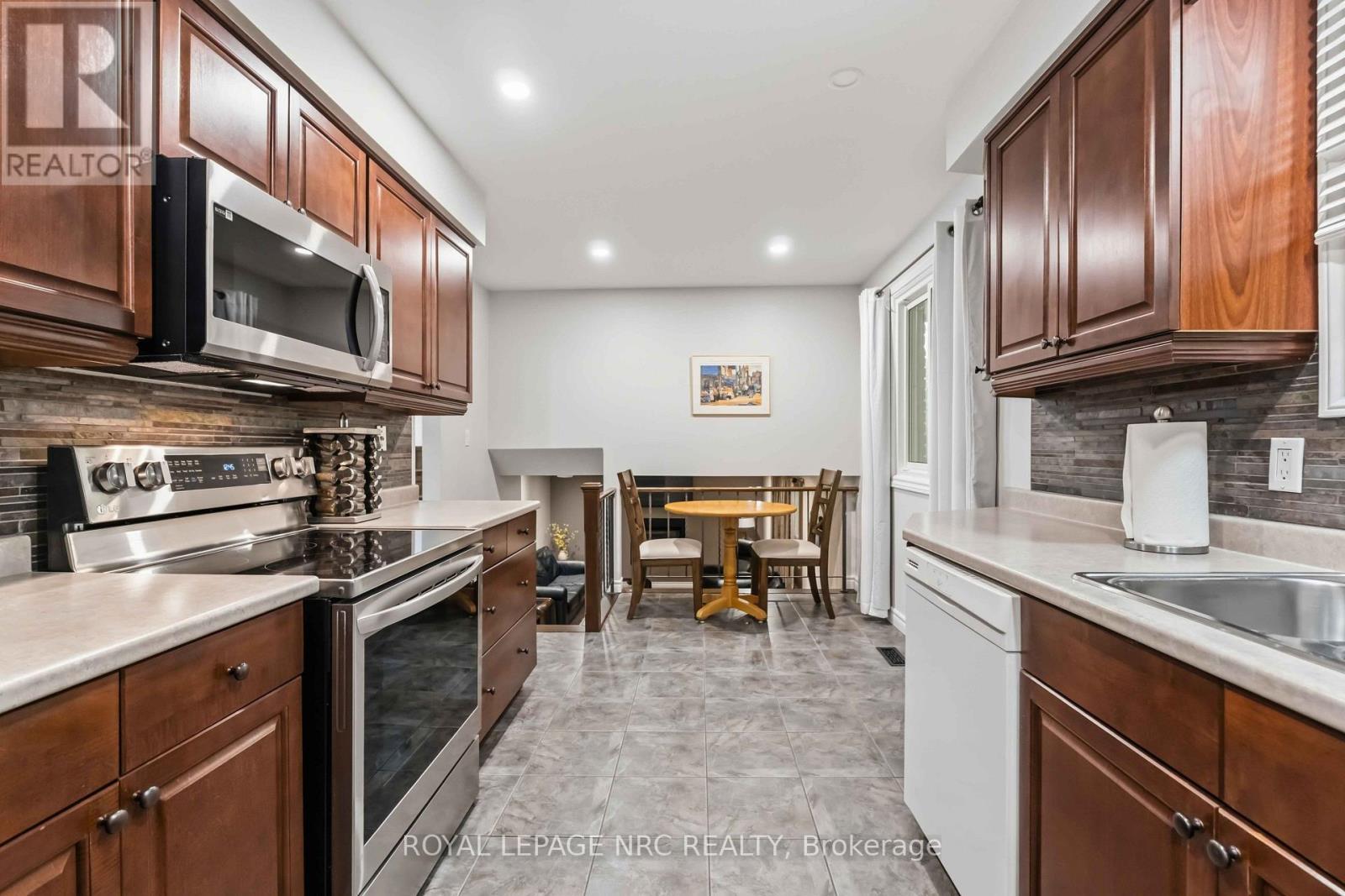 18 October Drive, St. Catharines, Ontario  L2N 6T2 - Photo 12 - X13575188