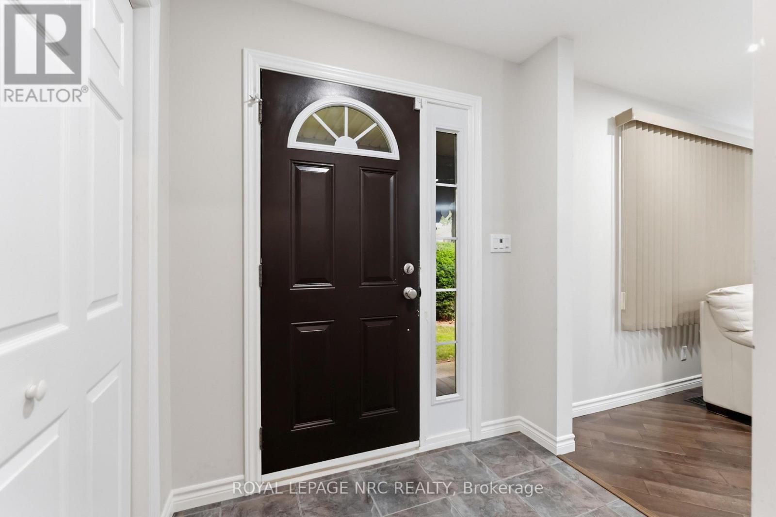 18 October Drive, St. Catharines, Ontario  L2N 6T2 - Photo 5 - X13575188