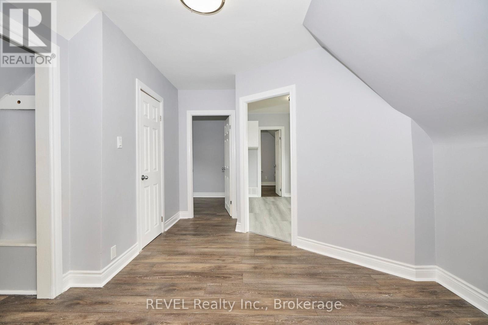 43 Cosby Avenue, St. Catharines, Ontario  L2M 5R7 - Photo 12 - X13575464