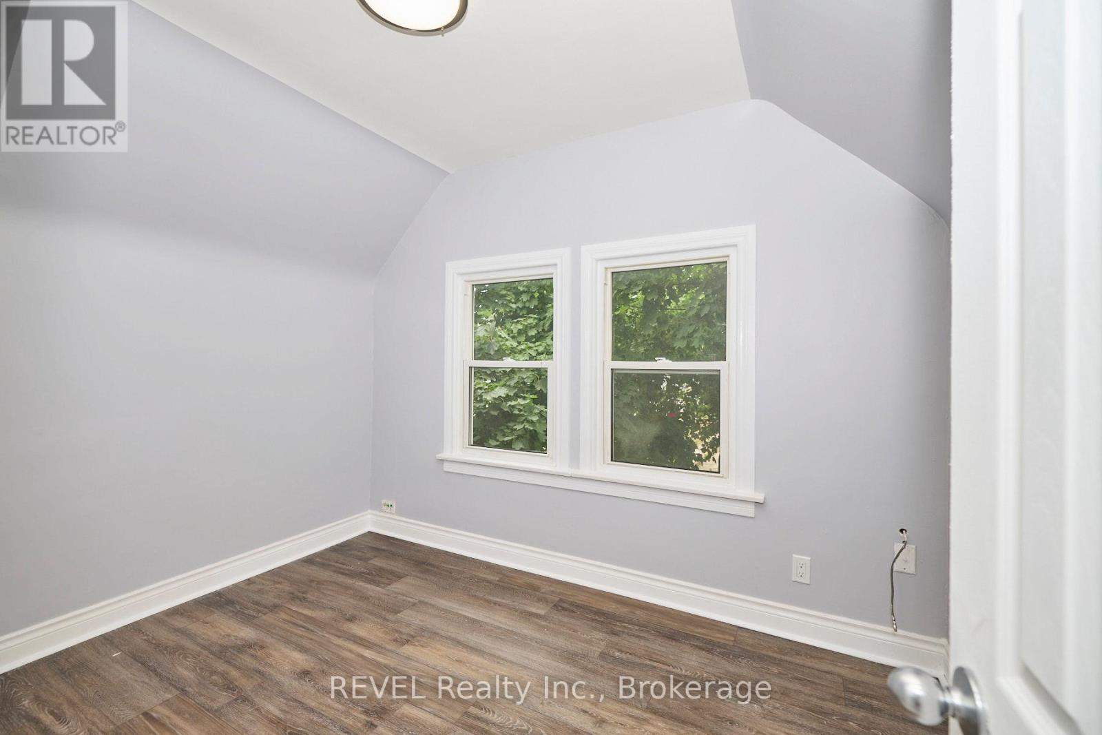 43 Cosby Avenue, St. Catharines, Ontario  L2M 5R7 - Photo 15 - X13575464
