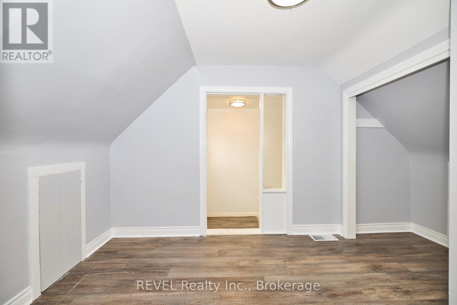 43 Cosby Avenue, St. Catharines, Ontario  L2M 5R7 - Photo 18 - X13575464